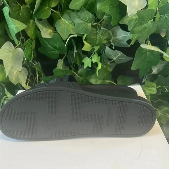 Versace Medusa Pool Slides - Picture 4 of 4